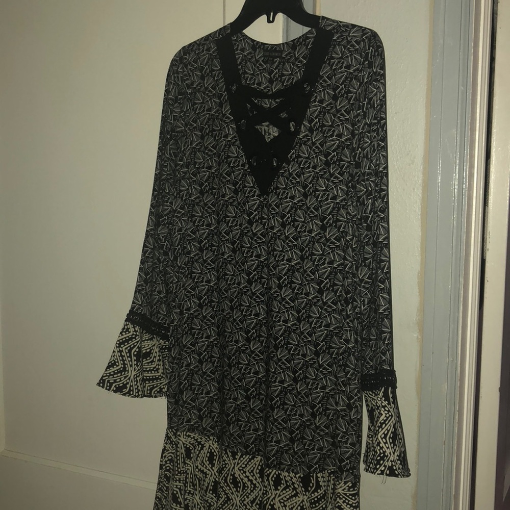 Dress - Picture 2 of 2